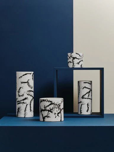 Sorrell Black And White Large Planter - Image 6